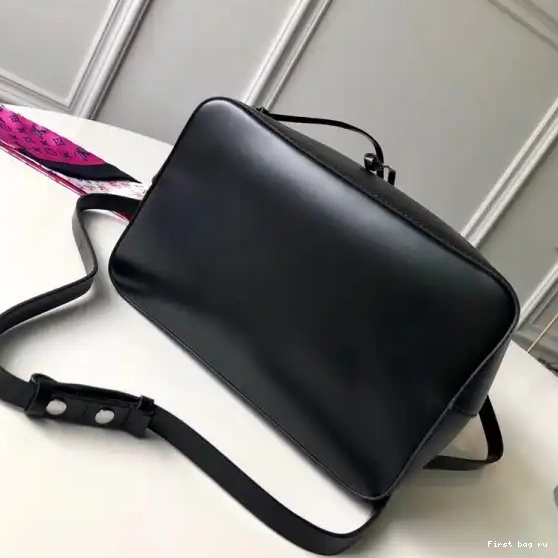 Frstbag ru VUITTON LOUIS NÉONOÉ 0527